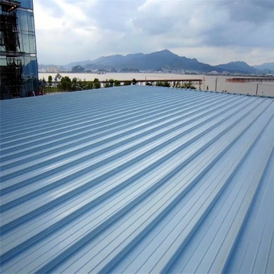 PUの住宅の平屋根の維持150mmの波形の屋根修理