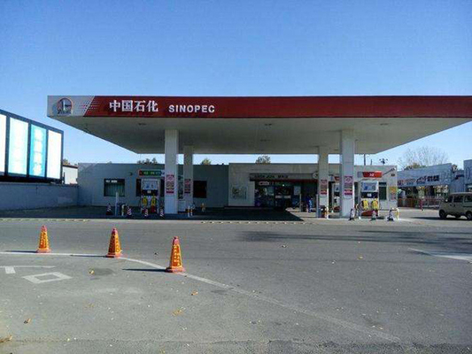プレハブGB Q235の詰物の給油所のおおいの熱いすくいは電流を通した