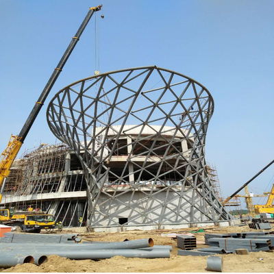 建築構造のための美しい外面の軽量の金属のトラス