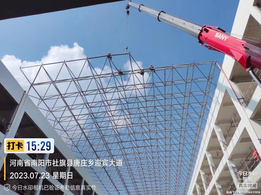 耐久性のある機能的なデザインです